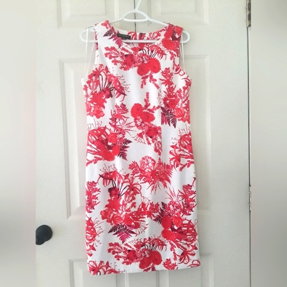 Mario Serrani Dresses & Skirts - Floral Red and White Sleeveless Dress. Size: 10.